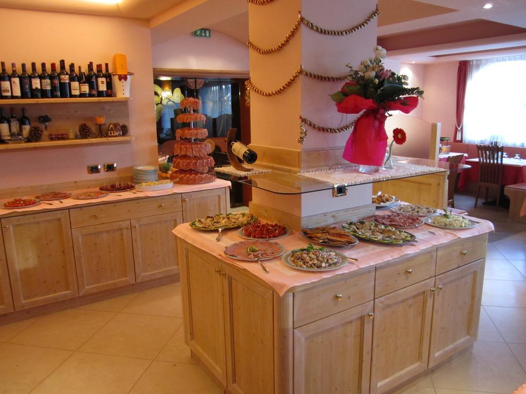 Hotel Rosalpina Фольгария Экстерьер фото