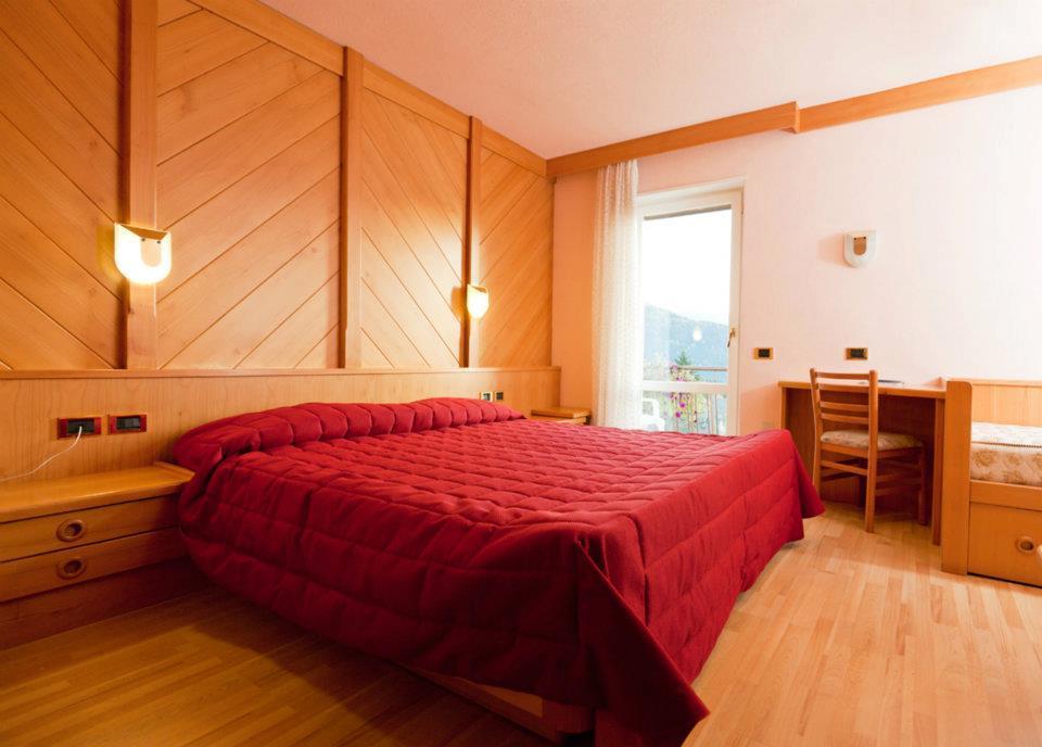 Hotel Rosalpina Фольгария Экстерьер фото