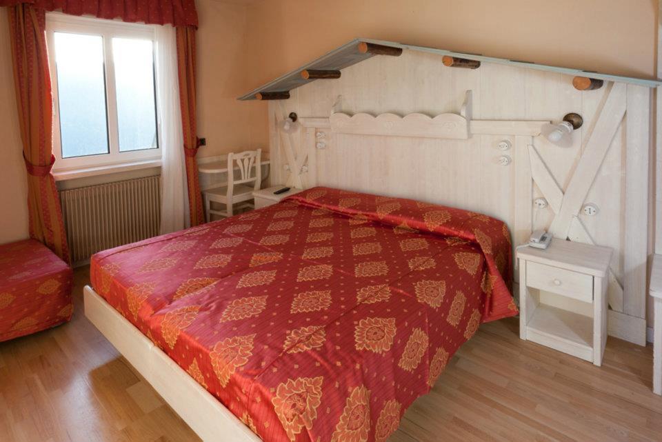 Hotel Rosalpina Фольгария Экстерьер фото