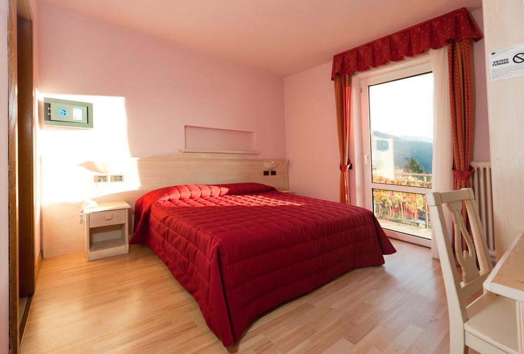Hotel Rosalpina Фольгария Экстерьер фото