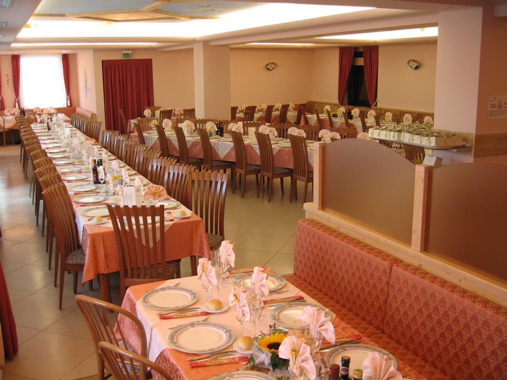 Hotel Rosalpina Фольгария Экстерьер фото